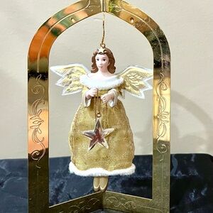 🌟 Glad Tidings Hallmark Keepsake Ornament – 2003 🌟